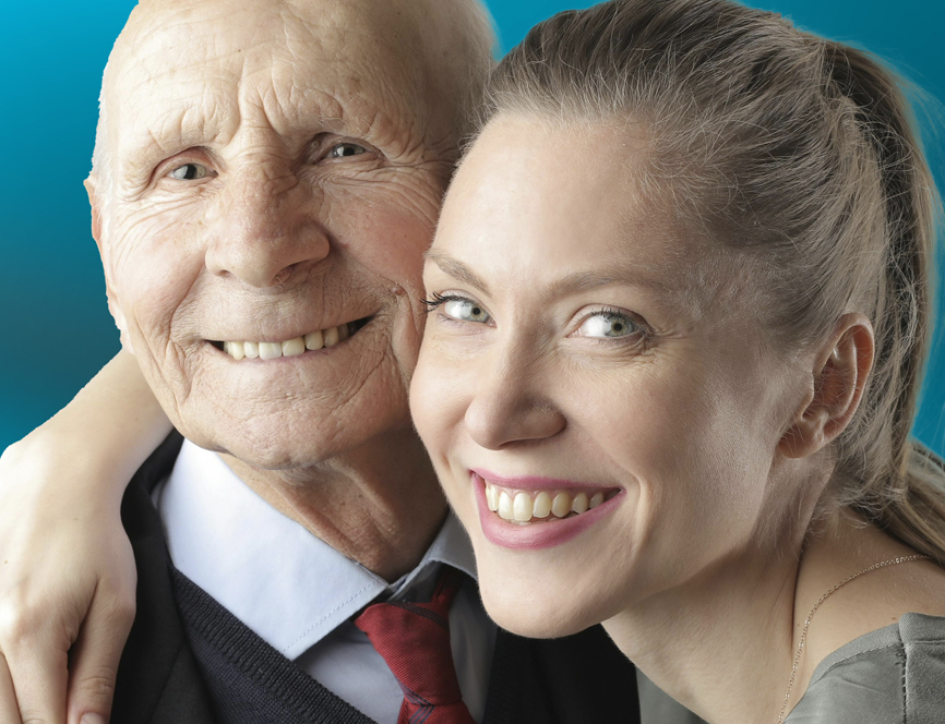 Ein Gebiss mit einer Halterung, die verhindert, daß der Mund sich unabsichtlich schliesst